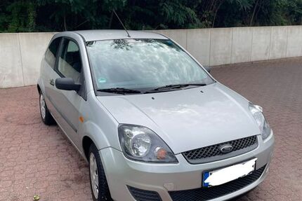 Ford Fiesta 94.500 km 2.499 &euro; Hannover 30167