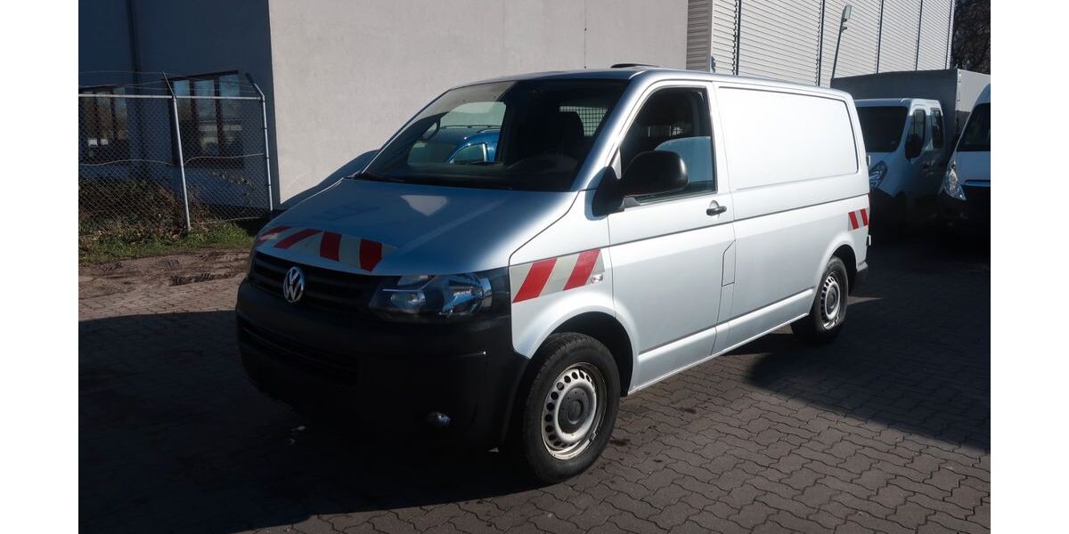 VW T5 Transporter 181.247 km 15.800 &euro; Hannover 30179