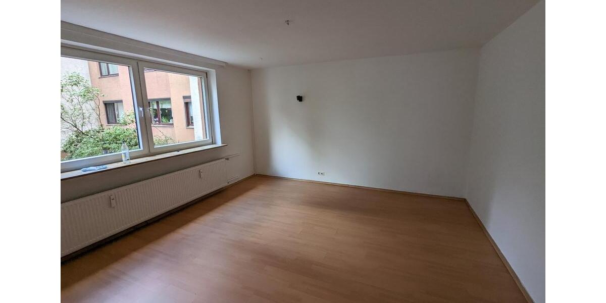 Hochparterre Hannover Döhren-Wülfel - 3 Zimmer, 79 m&sup2;, 880&euro; | Angebot:25988537