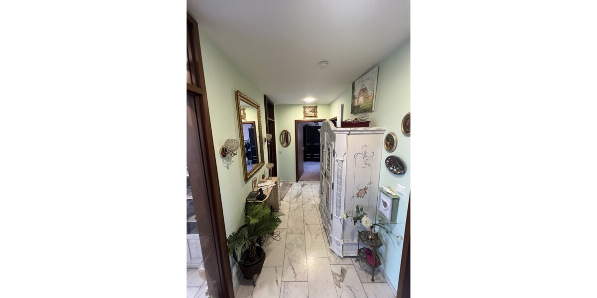 REDUZIERT! Saniertes Penthouse in Laatzen – 3-Zimmer-Traumwohnung mit Balkon & Fahrstuhl! 3 zimmer