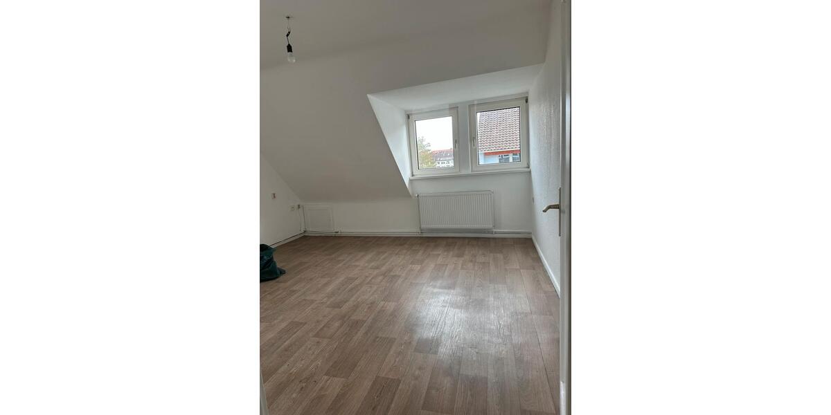 3 Zimmer Küche Bad DG 2. OG 3 zimmer