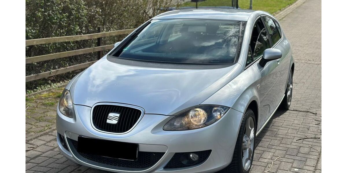 Seat Leon 214.122 km 2.290 &euro; Springe 31832