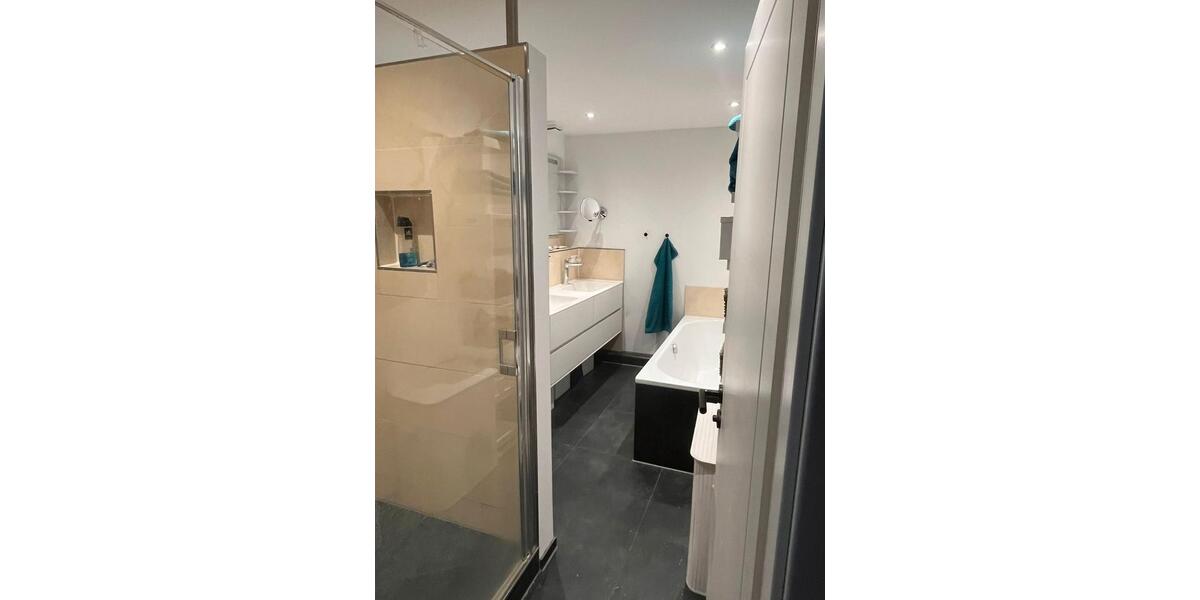 Dachgeschoßwohnung Hannover Buchholz-Kleefeld - 4 Zimmer, 109 m&sup2;, 370.000&euro; | Angebot:25992052