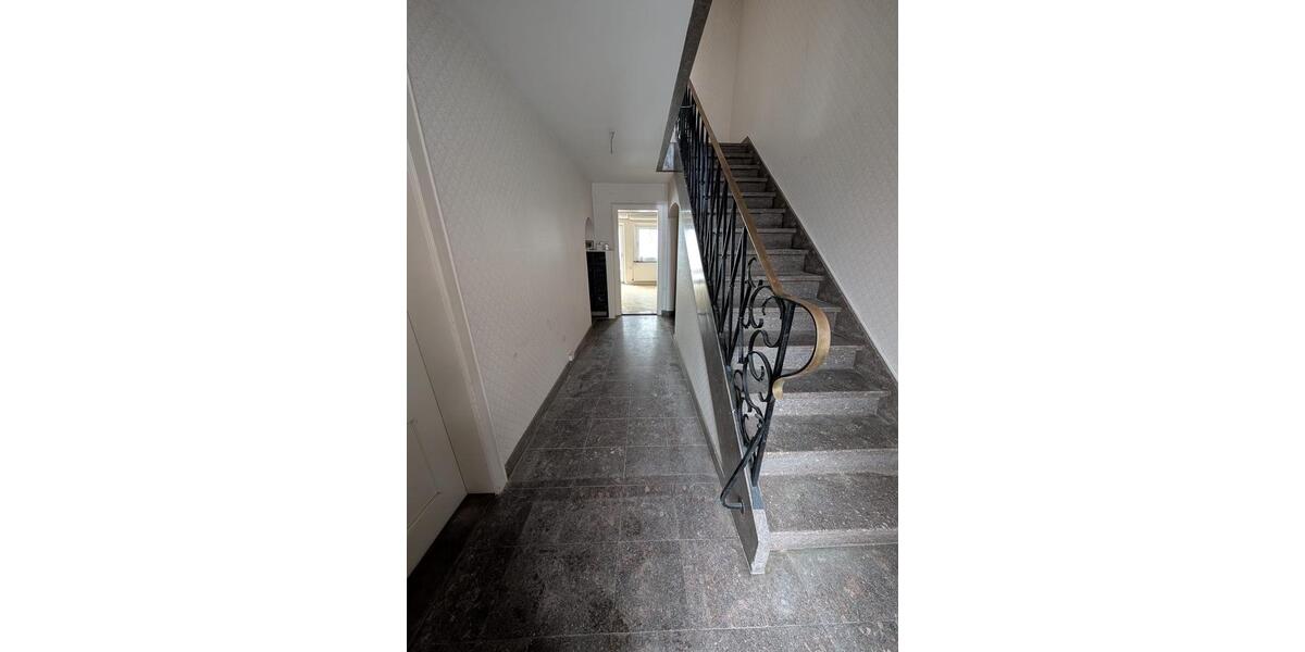 Reihenhaus Hildesheim - 5 Zimmer, 132 m&sup2;, 1.450&euro; | Angebot:25379054