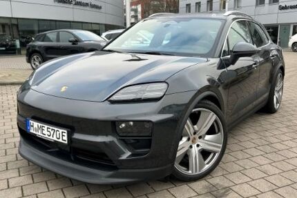 Porsche Macan 9.000 km 93.750 € Hannover 30177