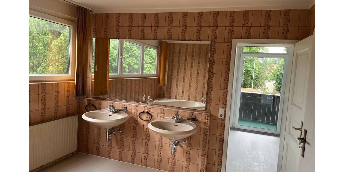 Großartiges Ein-Familie-Haus mit Einliegerwohnung in Schloß Ricklingen zu vermieten 5 zimmer