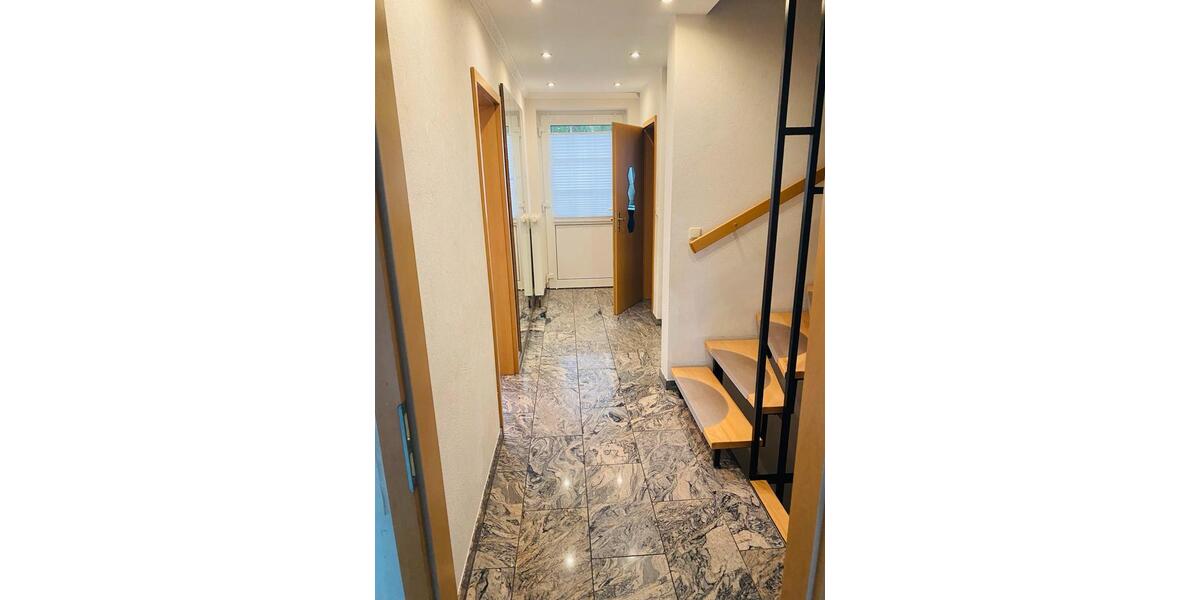Reihenhaus Laatzen - 5 Zimmer, 126 m&sup2;, 469.000&euro; | Angebot:26990769