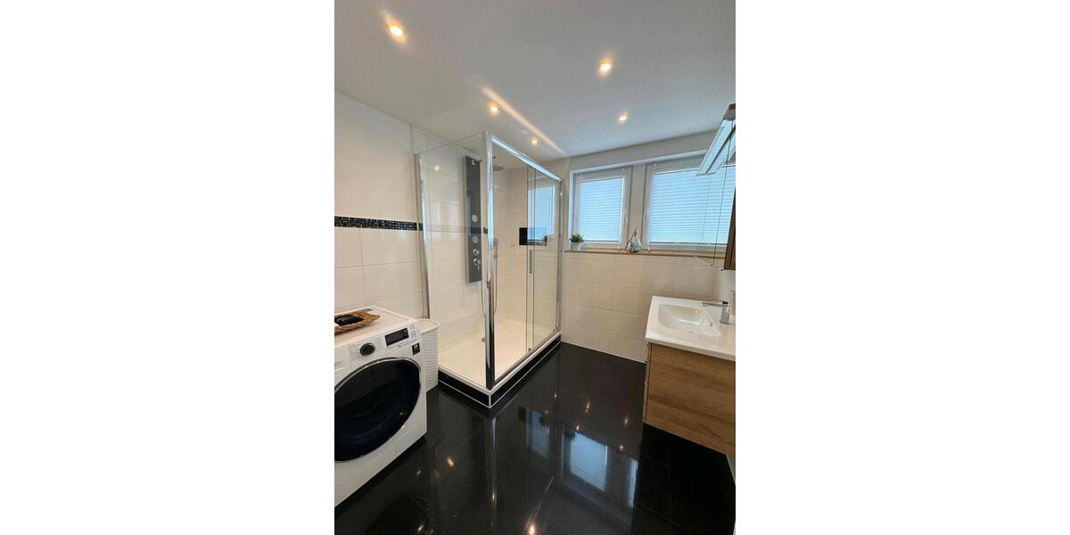 Etagenwohnung Hildesheim Bockfeld - 3 Zimmer, 106 m&sup2;, 329.000&euro; | Angebot:25156890