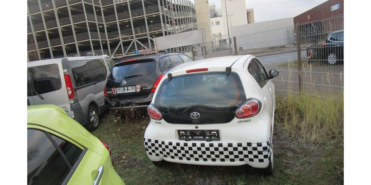 Toyota Aygo (X) 113.000 km 1.999 &euro; Hannover 30419