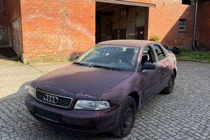 Audi A4 200.339 km 900 &euro; Hannover 30539