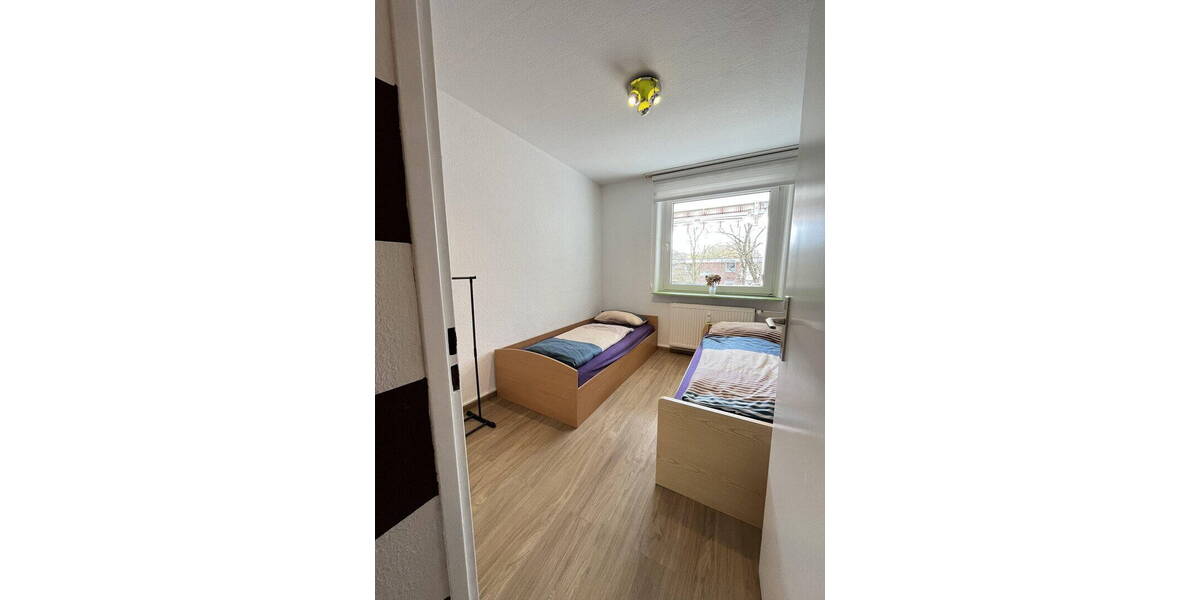 Etagenwohnung Hannover Marienwerder - 4 Zimmer, 88 m&sup2;, 1.180&euro; | Angebot:26563839