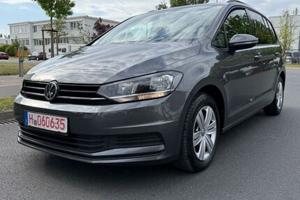 VW Touran 159.271 km 13.900 € Hannover 30179