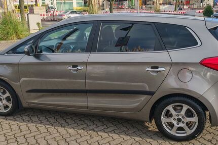 Kia Carens 96.000 km 12.600 € Algermissen 31191