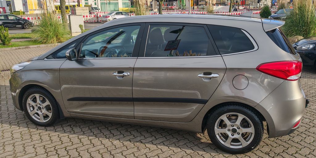 Kia Carens 96.000 km 12.600 € Algermissen 31191