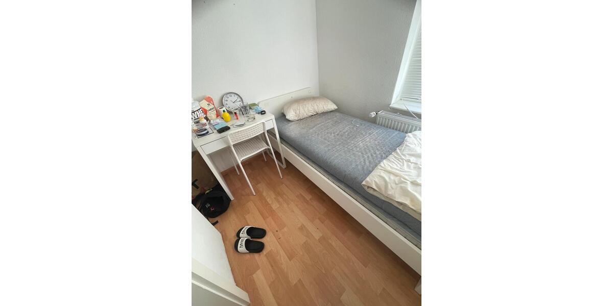 Erdgeschoßwohnung Hannover Linden-Limmer - 1 Zimmer, 15 m&sup2;, 499&euro; | Angebot:27603463