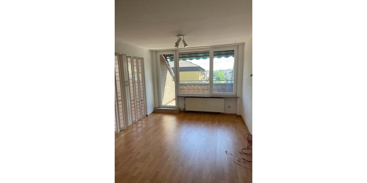 Etagenwohnung Garbsen Berenbostel - 2.5 Zimmer, 70 m&sup2;, 650&euro; | Angebot:26041151