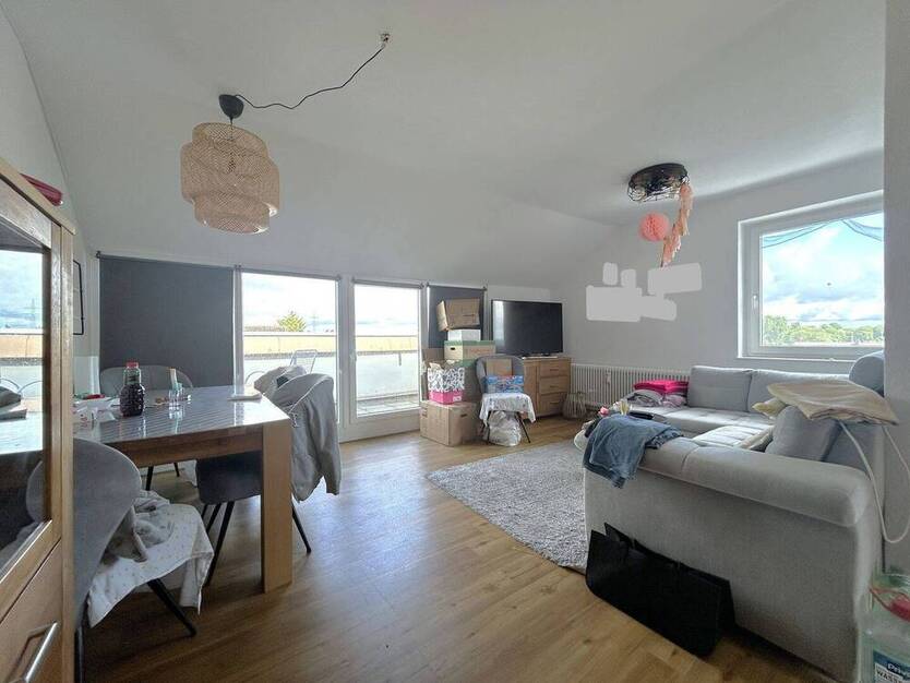 Charmante 4 Zimmer-Dachgeschoßwohnung mit Balkon