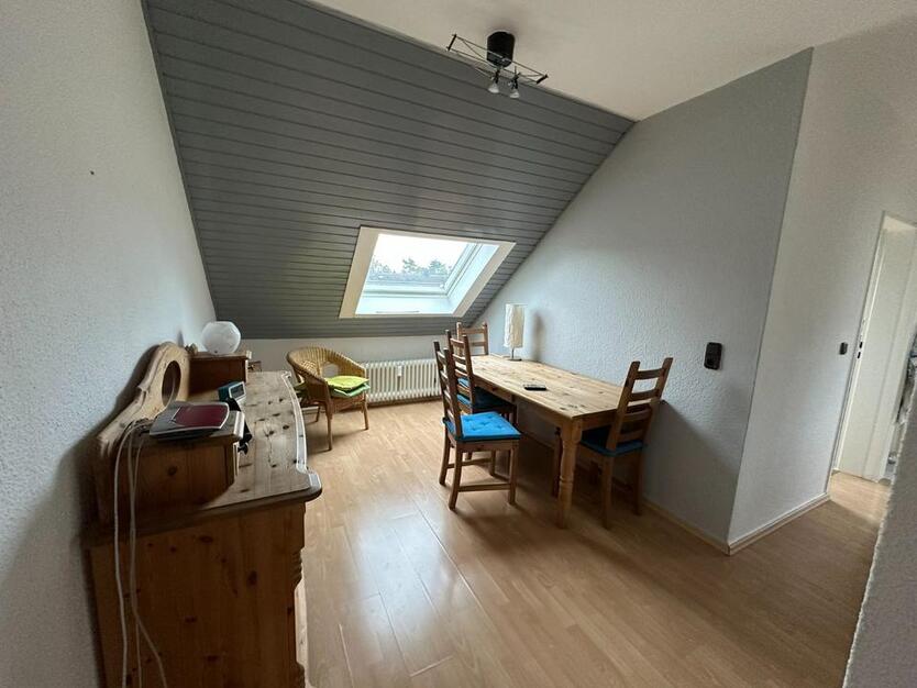 3-Zi Dachgeschoss Eigentumswhg. m. Balkon in Lgh Krähenwinkel