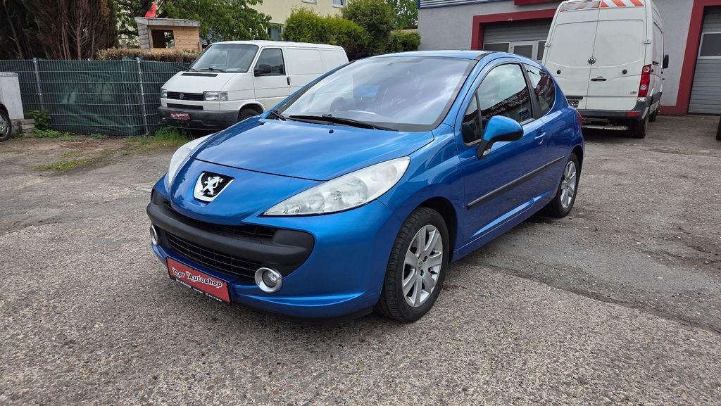 Peugeot 207 92.632 km 2.900 &euro; Langenhagen 30853
