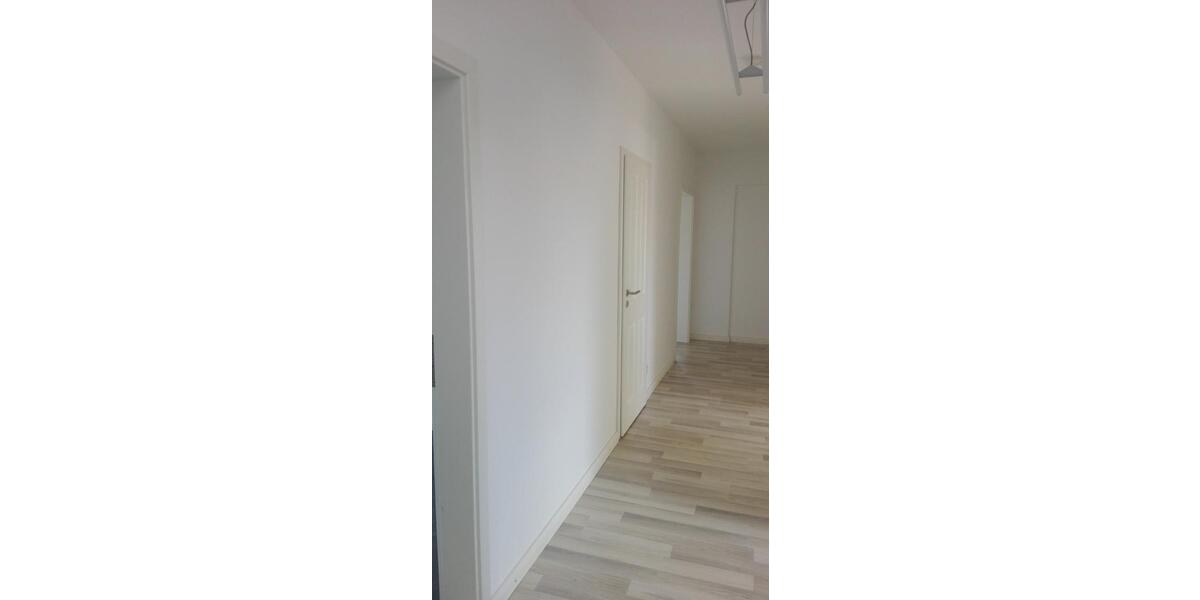 Dachgeschoßwohnung Bad Nenndorf - 3 Zimmer, 90 m&sup2;, 685&euro; | Angebot:25325315