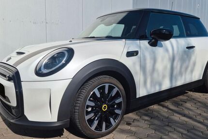 Mini Cooper SE 5.300 km 25.900 € Springe 31832