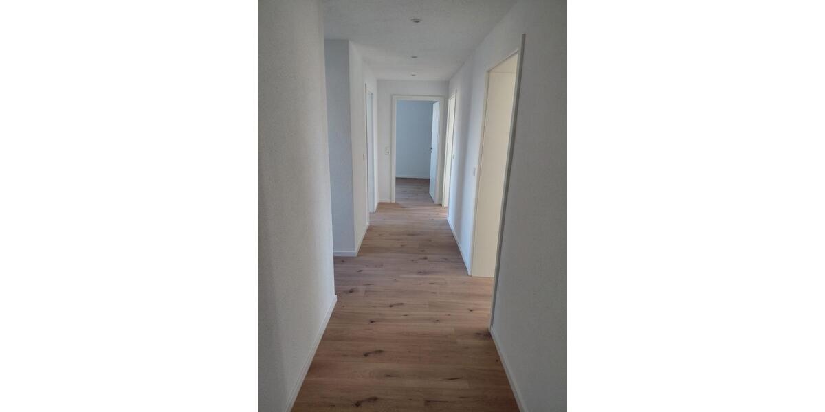 Etagenwohnung Burgdorf - 4 Zimmer, 86 m&sup2;, 230.000&euro; | Angebot:25757329