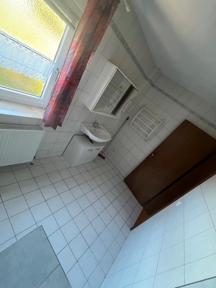 Schöne 3-Zimmer Wohnung zu vermieten in einem Zweifamilienhaus