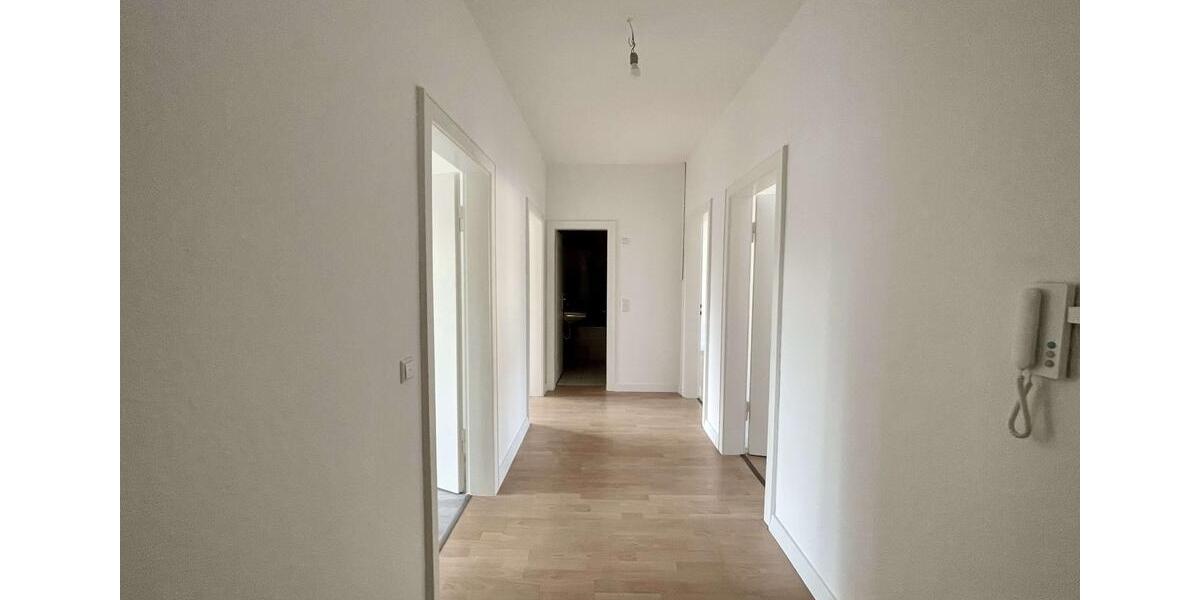 ***Anfragestopp*** Schöne, helle 3-Zimmer-Wohnung mit Balkon 3 zimmer