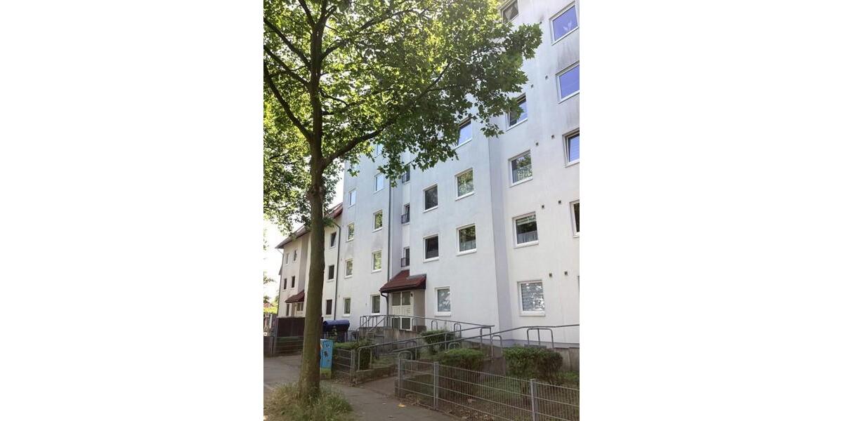 Etagenwohnung Lehrte - 3 Zimmer, 90 m&sup2;, 896&euro; | Angebot:26527996