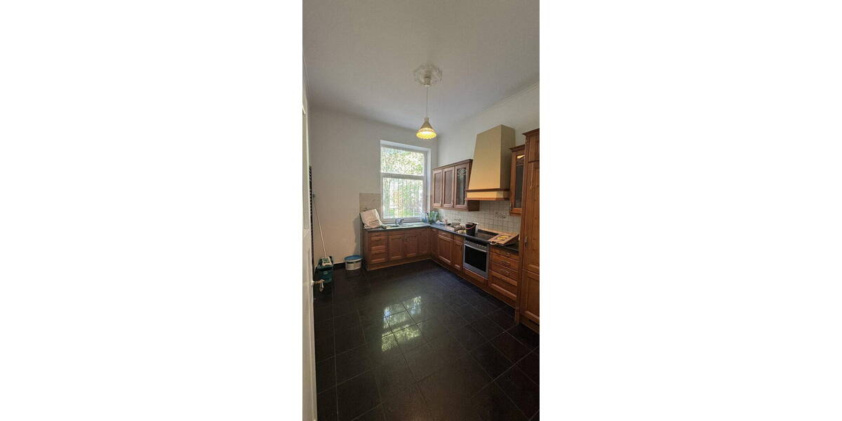 Etagenwohnung Hannover List - 6 Zimmer, 160 m&sup2;, 1.750&euro; | Angebot:26402150
