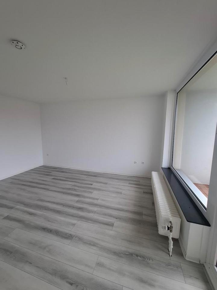 Helle 3 Zimmer Wohnung mit Balkon in Garbsen - sofort bezugsfrei zimmer