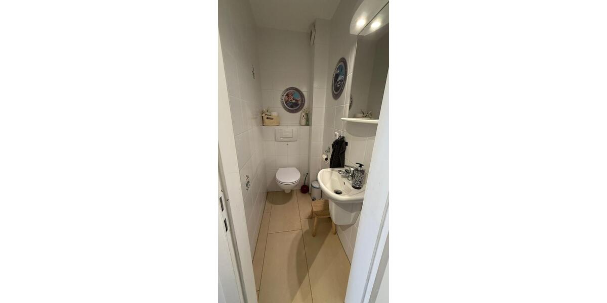 Reihenhaus Hannover Herrenhausen-Stöcken - 6 Zimmer, 150 m&sup2;, 1.500&euro; | Angebot:24789877