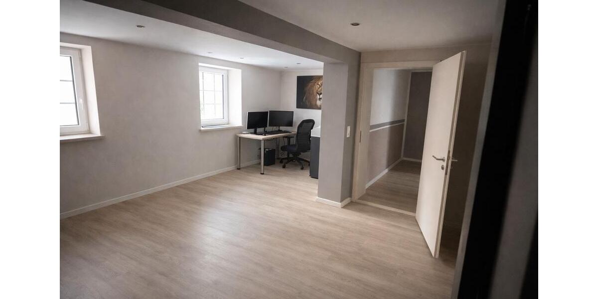 Doppelhaushälfte Harsum - 6 Zimmer, 195 m&sup2;, 255.000&euro; | Angebot:25445475