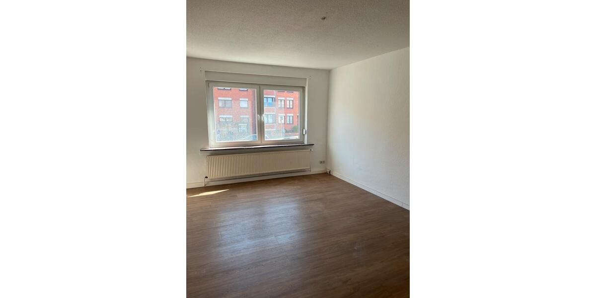 Etagenwohnung Hildesheim Himmelsthür - 3 Zimmer, 97 m&sup2;, 900&euro; | Angebot:26312279