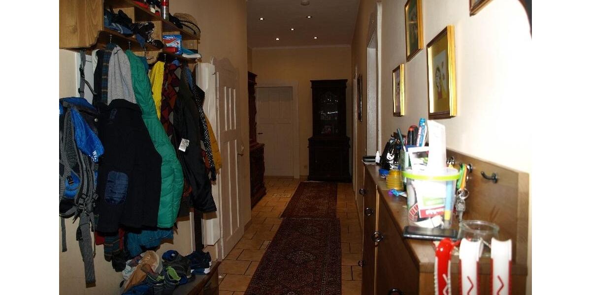 Erdgeschoßwohnung Hannover Vahrenwald-List - 6 Zimmer, 160 m&sup2;, 1.750&euro; | Angebot:25444353