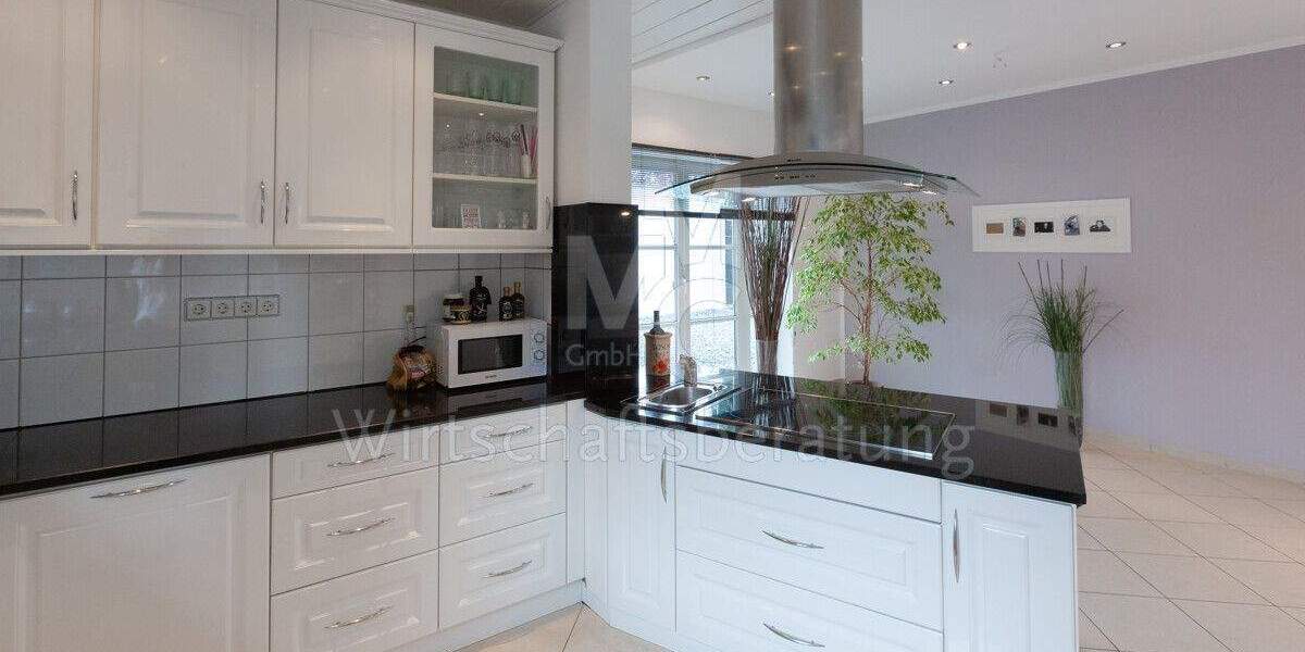 Einfamilienhaus Isernhagen / Altwarmbüchen Altwarmbüchen - 7 Zimmer, 319 m&sup2;, 1.245.000&euro; | Angebot:25745085