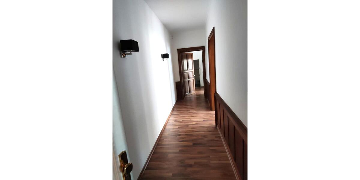 Etagenwohnung Hannover Vahrenwald-List - 2 Zimmer, 110 m&sup2;, 1.890&euro; | Angebot:26545120