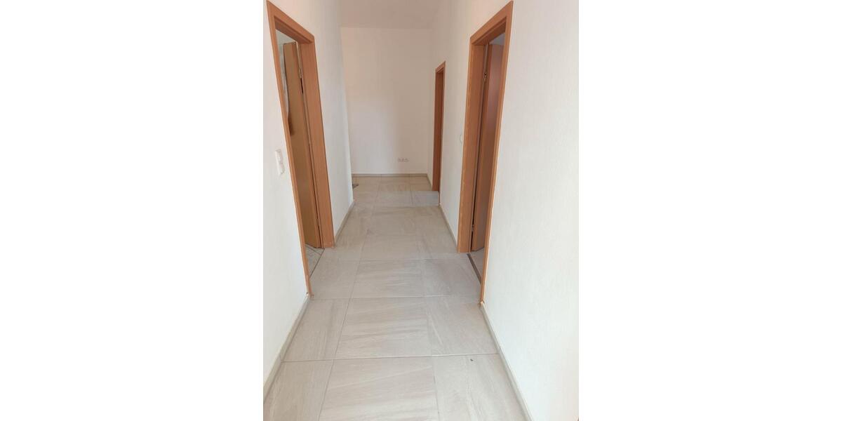 Etagenwohnung Bad Münder am Deister - 4.5 Zimmer, 128 m&sup2;, 920&euro; | Angebot:27605254