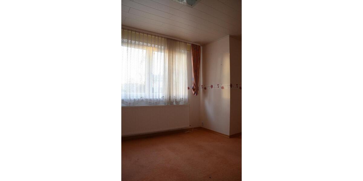 Einfamilienhaus Langenhagen Brink - 9 Zimmer, 270 m&sup2;, 560.000&euro; | Angebot:24362754