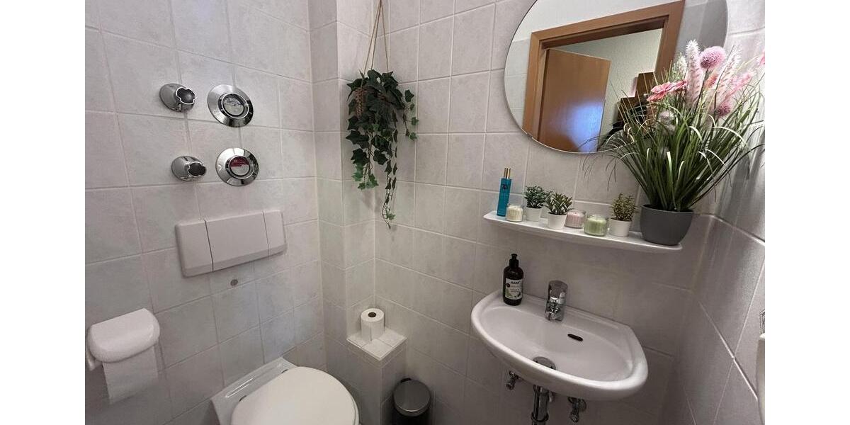 Dachgeschoßwohnung Hannover Herrenhausen-Stöcken - 3 Zimmer, 84 m&sup2;, 880&euro; | Angebot:24890343