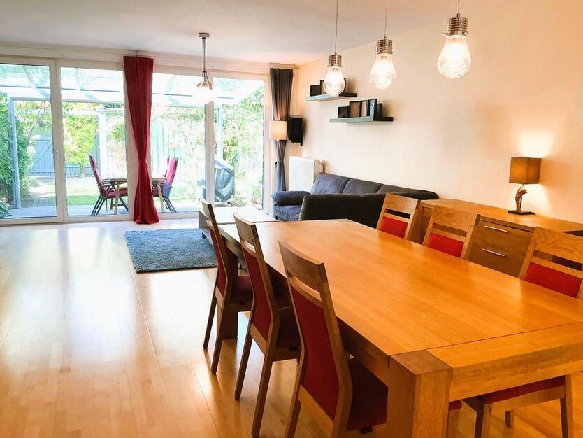 Energieeffizientes Reihenmittelhaus mit Dachterrasse u. Garten