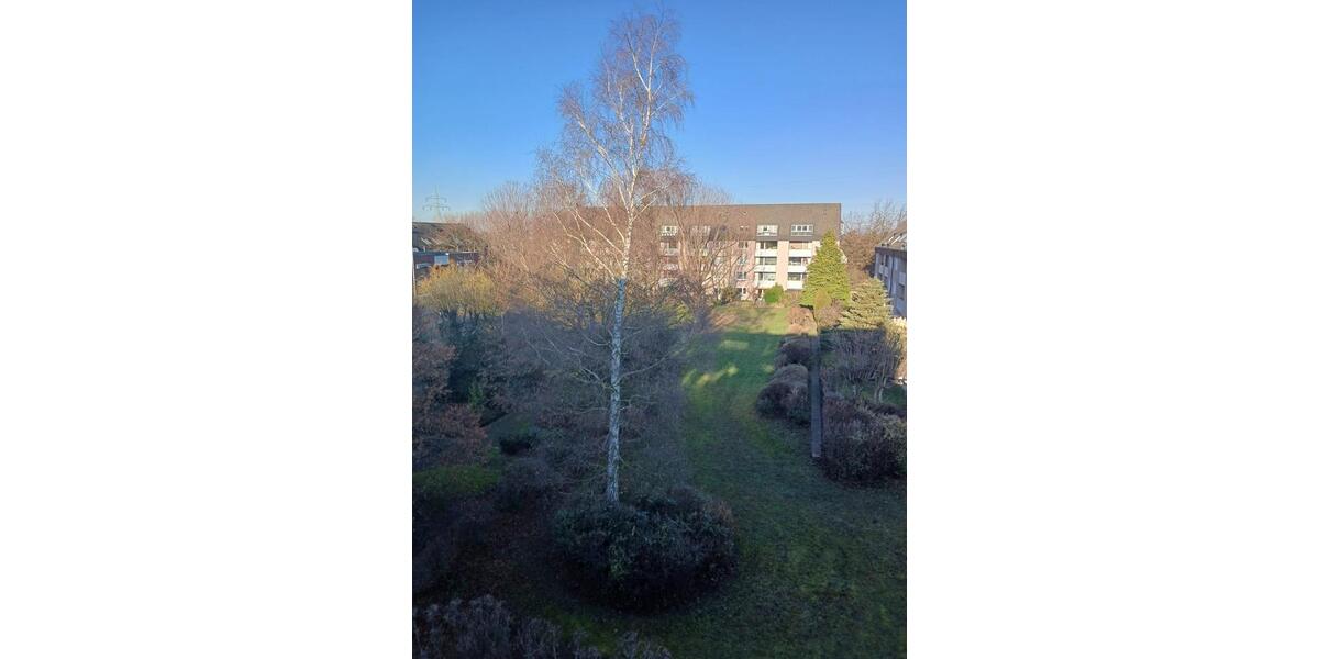 75 m² Eigentumswohnung plus ca. 50 m² ausbaufähigen Dachboden 3 zimmer