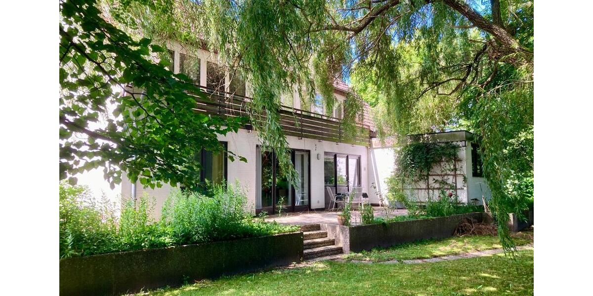 Einfamilienhaus Langenhagen - 11 Zimmer, 357 m&sup2;, 790.000&euro; | Angebot:26711161