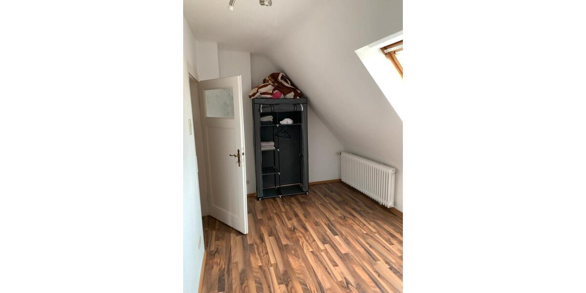 Dachgeschoßwohnung Hannover Herrenhausen-Stöcken - 3 Zimmer, 56 m&sup2;, 880&euro; | Angebot:25505802