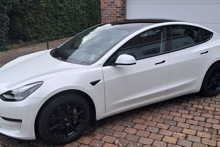 Tesla Model 3 38.200 km 32.500 &euro; Wunstorf 31515