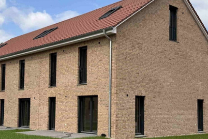 Modernes Reihenendhaus am Eiermarkt – Ihr neues Zuhause in Großburgwedel 5 zimmer