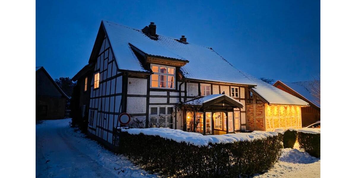 Einfamilienhaus Bad Münder am Deister - 14 Zimmer, 342 m&sup2;, 555.000&euro; | Angebot:26688076