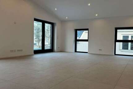 Wohnung Langenhagen - 4 Zimmer, 140 m&sup2;, 1.800&euro; | Angebot:25289056