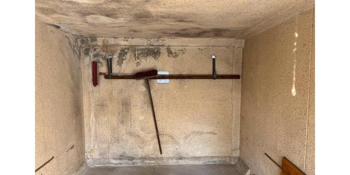 Garagen / Stellplätze Seelze - 80&euro; | Angebot:26343125