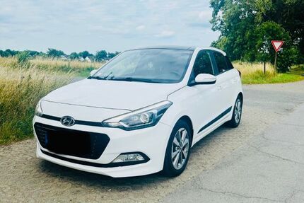 Hyundai i20 104.000 km 9.000 &euro; Wedemark 30900